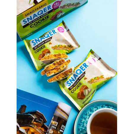 SNAQ FABRIQ SNAQER glazēts sīkdatne, pistācijas un karamele, 45 g