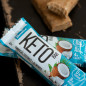 Bombbar Keto olbaltumvielu bārs "Tropu kokosrieksts un mandeļu", 40 g