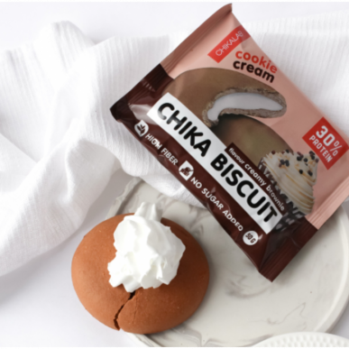 „Chika Biscuit“ „Chikalab“ sausainiai - kreminis pyrago sausainis, 50 g – madala kalorsusega toode firmalt Chikalab, osta SportFit-ist