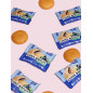 CHIKA BISCUIT sausainis su įdaru „juodųjų serbentų“, 50 g
